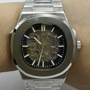 Montre mécanique classique pour homme de 40 mm avec mouvement NH70, logo personnalisé, couronne résistante à l'eau - Product Image 6