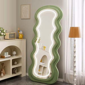 Grande Specchio da Terra Irregolare a Figura Intera con Forma Ondulata e Asimmetrica per Soggiorno - Product Image 6