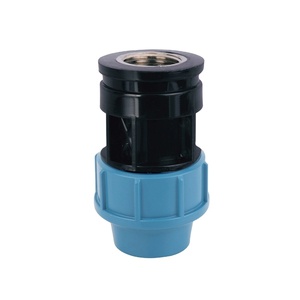 Adaptador hembra con inserto roscado de latón para riego, accesorio de compresión PP - Product Image 1