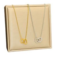 Collier de luxe pour femme en acier inoxydable avec pendentif cœur et chaîne à maillons, design de niche, accessoires tendance et à la mode
