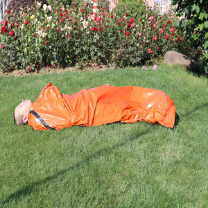 Sac de couchage d'urgence de type enveloppe, 0,2 kg, coupe-vent, couleur orange, pour une utilisation en plein air en cas de survie - Product Image 4