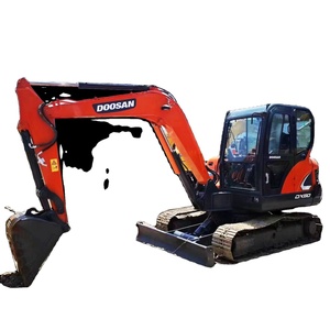 รถขุดตีนตะขาบ Doosan DX60 มือสองคุณภาพสูง ได้รับการรับรองมาตรฐาน CE ขนาด 6 ตัน พร้อมหัวเจาะแบบ Quick Coupler และเครื่องยนต์ Doosan - Product Image 1