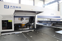 Prensa Punzonadora CNC de Torreta 300kN con Servoaccionamiento para Perforación, Conformado y Laminado de Persianas para Gabinetes Eléctricos, Elevadores y HVAC
