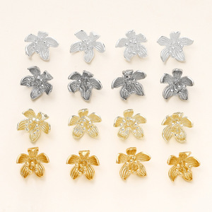 Colgante de Flor de Cobre Chapado en Oro de 18k para Fabricación de Joyas DIY Primavera 2025 - Product Image 5