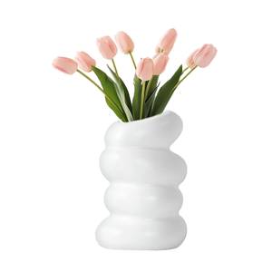 Vase en porcelaine blanche fait main, style nordique simple, décoration moderne et créative pour salon, vase en forme de beignet, ornements pour la maison - Product Image 1