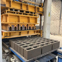 Machine de fabrication de blocs de pavés en béton hydraulique entièrement automatique QT15-15, ligne de production à haute productivité équipée d'un moteur