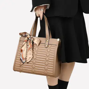 2022卸売ファッション高級女性ショルダーバッグトートハンドバッグバンドデザイナーレディーストートバッグ
