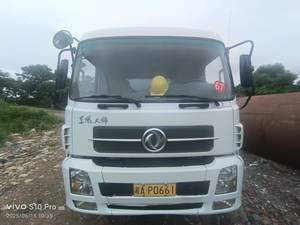 Camion pompe à béton SANY SY155C d'occasion de haute qualité, châssis Dongfeng, moteur diesel, portée verticale 180 m, blanc/jaune, modèle 2019 - Product Image 2