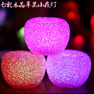 Luz nocturna de cristal con forma de manzana, multicolor, LED con cambio de color, control táctil, funciona con pilas, forma redonda de plástico, para decoración de dormitorio o escritorio. - Product Image 4