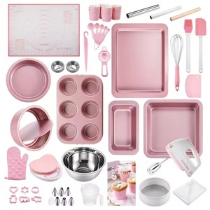 Nouveautés : Kit de pâtisserie de base 25 pièces Chef Made pour la maison – Accessoires pour gâteaux, poche à douille, emporte-pièces, plaque de cuisson antiadhésive, kit de cuisine - Product Image 4