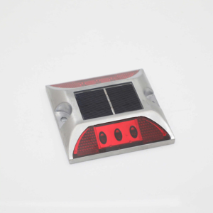 OEM ODM Balise routière solaire étanche en acier type œil de chat avec portée de vision de 1000 m pour routes urbaines et parkings - Product Image 1