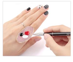 Palette de dessin d'art d'<span class=keywords><strong>ongle</strong></span> avec anneau de doigt Conception de pierre d'agate de résine pour le polissage de gel de floraison DIY Mixed Paint Manicure Equipment - Product Image 5