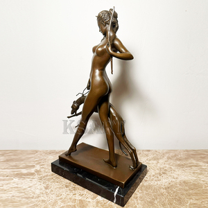 Sculpture en bronze de la déesse de la chasse, jeune fille menant un chien, découpe et impression personnalisées, couleur et taille sur mesure, sculpture d'art de jardin extérieur - Product Image 3