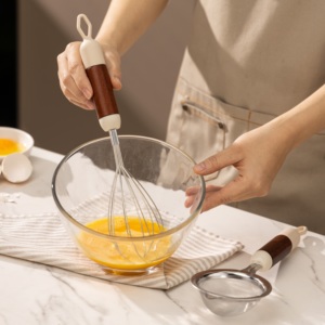 Ensemble de 11 ustensiles de cuisine en acier inoxydable de qualité alimentaire avec manche ergonomique en bois pour la cuisson et la pâtisserie à domicile - Product Image 6