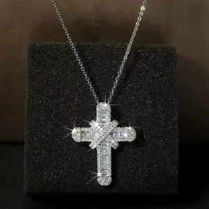 Mode Non ternir Chaîne En Acier Inoxydable Zircon Diamant mens Croix Pendentif Collier Comme Cadeau N2304225