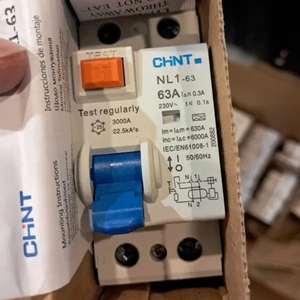 Chint NL1-63 3000A 22.5kA2s 2P 25A 40A 63A 30mA 100mA 300mA <span class=keywords><strong>Type</strong></span> <span class=keywords><strong>A</strong></span> <span class=keywords><strong>ou</strong></span> <span class=keywords><strong>Type</strong></span> <span class=keywords><strong>AC</strong></span> Belgique RCD <span class=keywords><strong>Disjoncteur</strong></span> à courant résiduel - Product Image 1