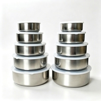 Ensemble de boîtes à lunch en acier inoxydable de cinq pièces avec couvercle, design moderne, forme ronde, épaisse et hermétique pour une conservation optimale des aliments