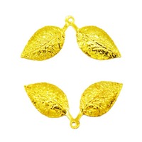 Matériaux d'accessoires de bijoux de bricolage semi-finis Hubu: feuilles d'or de 30mm, huit à deux feuilles, pièces de fleurs
