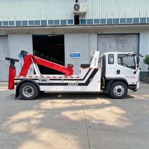 Petit camion de dépannage FAW 4x2 avec grue et nacelle de levage combinées, capacité de 5 tonnes, pour le sauvetage en ville - Product Image 3