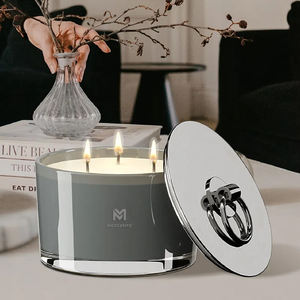 เทียนหอมคริสต์มาสทำมือสุดหรูจาก Mescente Wholesale ในภาชนะแก้วแบบกำหนดเอง พร้อมไส้เทียน 3 ชั้นจากขี้ผึ้งถั่วเหลือง - Product Image 2