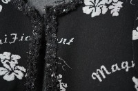 Veste d'hiver décontractée pour femmes Design matelassé Broderie faite à la main Robe Kimono Suzani Produit tricoté en vrac Décoré Fleurs florales