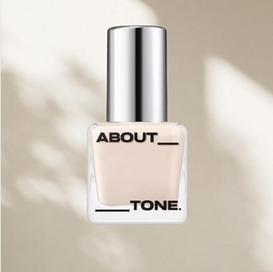 Base de Maquillaje Líquida de Alta Cobertura con Acabado Mate Natural, Fórmula Ligera y Transpirable de Larga Duración - Product Image 2