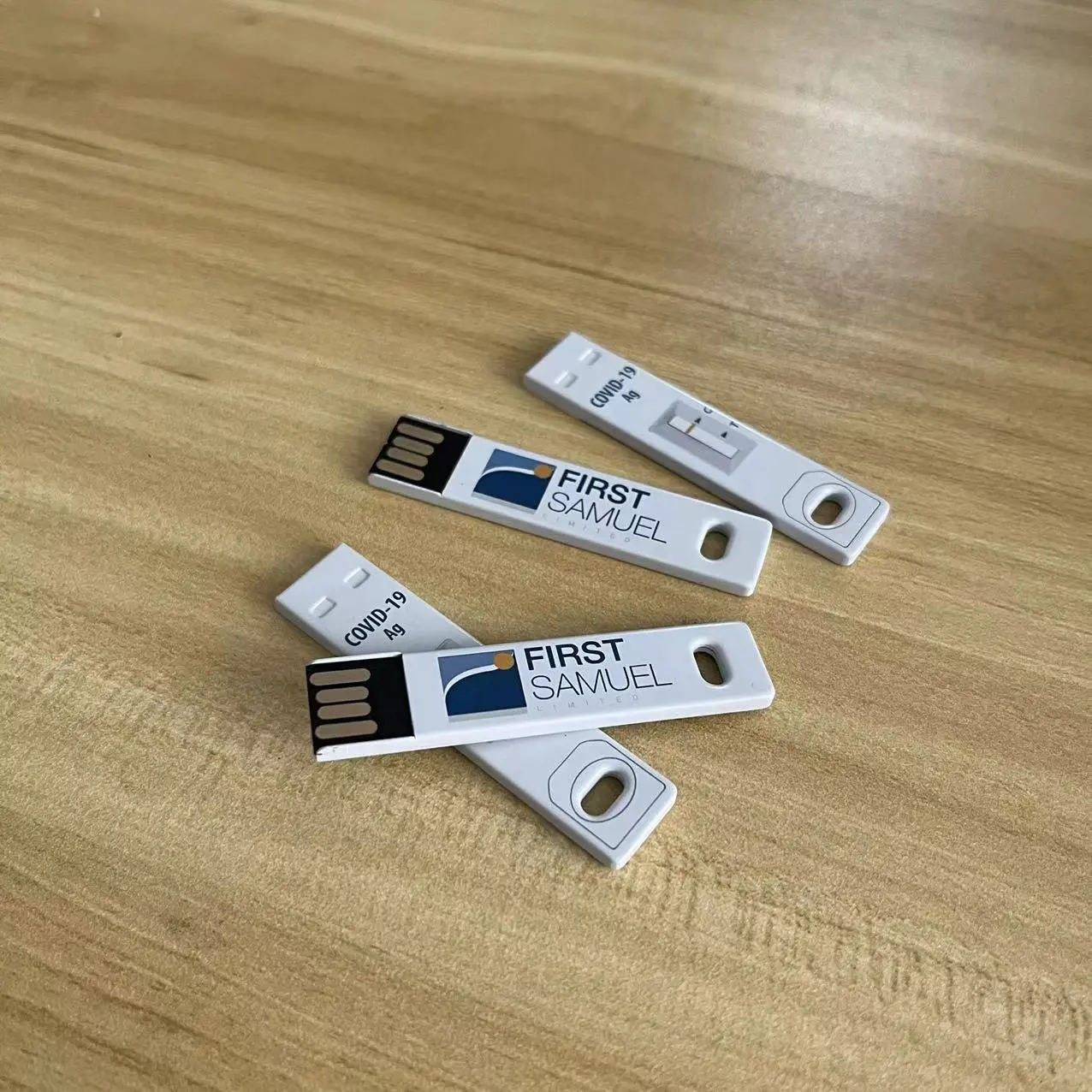 Whosale chiavetta usb in metallo da 16gb deriva chiave usb in metallo super sottile da 8GB con logo personalizzato come regali di cooperazione USB2.0 USB3.0