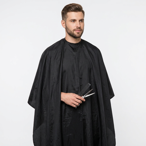 Capa de Barbero Clásica Negra Sólida Personalizada, Impermeable, con Cierre Ajustable en el Cuello, Capa Profesional para Peluquería y Corte de Cabello - Product Image 2