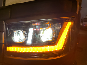 Venta al por Mayor de Fábrica: Faros LED Modificados con Lente DUAL LED y Certificación E-MARK para Modelos Halógenos de <span class=keywords><strong>Scania</strong></span> Serie G/R/<span class=keywords><strong>S</strong></span> 2017+ - Product Image 4