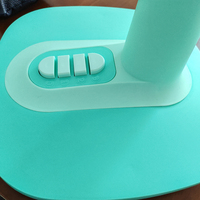 Ventilateur de table oscillant électrique silencieux de 16 pouces à commande mécanique en plastique avec 3 vitesses pour une utilisation à la maison et en extérieur