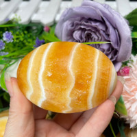Vente chaude Cristal Naturel Quartz Jouer Guérison Orange Pierres Congelées Jaune Calcite Pierre De Palmier Pour La Décoration Cadeau