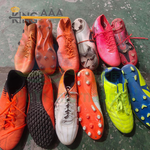 <span class=keywords><strong>Botas</strong></span> de Fútbol Usadas al por Mayor, Gran Margen, Calidad Premium, Lote de Calzado Deportivo de Segunda Mano para Exportación - Product Image 3