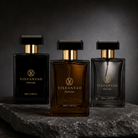 Flacon de parfum en verre noir de 30 ml, 50 ml, 100 ml avec collier doré, logo personnalisé, pompe pulvérisatrice et emballage de luxe en boîte cadeau