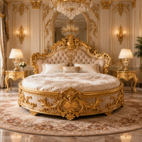 Lit rond de luxe en bois sculpté doré, tête de lit capitonnée style rococo français, mobilier de chambre royal pour villa et manoir
