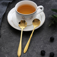 Cuillère en acier inoxydable, cuillère à fleurs de cerisier dorées, cuillère à mélanger créative en forme de rose, cuillère à café pour mug, cuillère cadeau