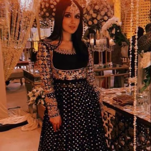 Vestido Maxi Informal Asimétrico de Tafetán Negro con Encaje, Bordado Floral Zardozi, Estilo Indie Folk, para Bodas/Fiestas - Product Image 6