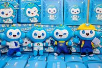 Fabricant OEM de jouets en peluche personnalisés, poupées en peluche, animaux en peluche personnalisés, ornements de sac, figurines émotionnelles à collectionner PP