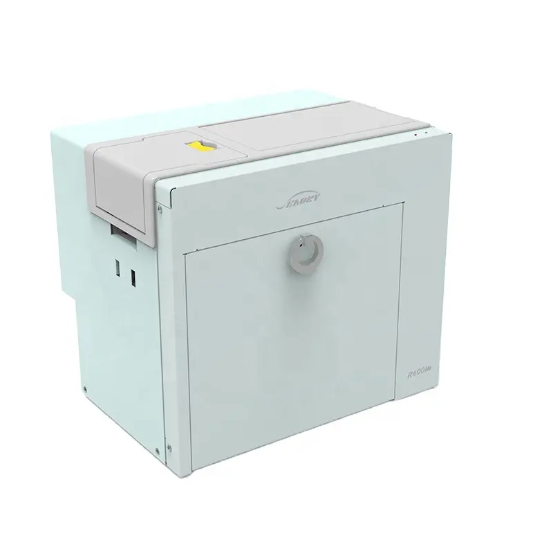 เครื่องพิมพ์คุณภาพสูงให้อาหารอัตโนมัติ R600M Retransfer เครื่องพิมพ์บัตรประจําตัว PVC สองด้าน