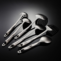 Top Choice 18/10 Satin Polish Ustensile de cuisine Louche à soupe en acier inoxydable et tourneur 2001001