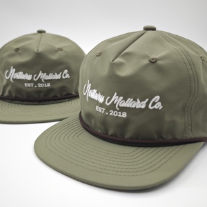Gorra de Alta Calidad con Visera Plana, Sin Estructura, con Bordado de Cadena, Richardson 256, Cierre a Presión, Gorra con Cuerda - Product Image 2