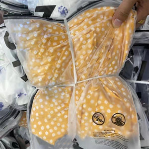 Venta al por Mayor de Ropa de Moda Casual a Bajo Precio, Trajes de Baño, Faldas, Vestidos de Noche para Mujer - Product Image 1