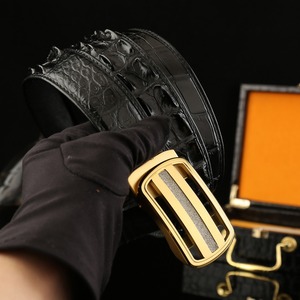 Ceinture pour homme personnalisée en cuir de crocodile classique, boucle en acier à verrouillage automatique, carrée, légère et durable - Product Image 2