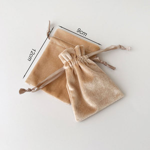 Sac à cordon en velours élastique avec logo personnalisé, pochette de luxe pour bijoux, sac cadeau en velours extensible doux pour collier, bague, bracelet, emballage - Product Image 2
