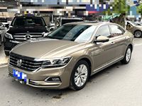 Подержанный автомобиль Volkswagen Passat 2019 года, золотистый, 2.0T, автомат, левый руль, бензин, седан