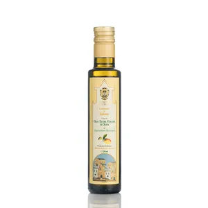 Olio Extra vergine di oliva biologico dal gusto delicato ideale di marca italiana di prima qualità aromatizzato al limone