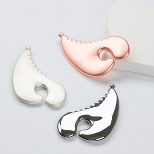 Nuovi Prodotti: Massaggiatore Gua Sha in Metallo per Viso, per Alleviare il Dolore e Rilassare i Muscoli - Product Image 3
