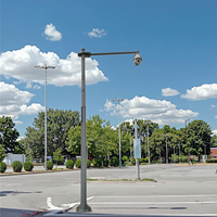 Poteau d'éclairage public en acier tubulaire de 6 m, 8 m, 10 m avec caméra de surveillance, galvanisé à chaud, pour la circulation routière, la vidéosurveillance