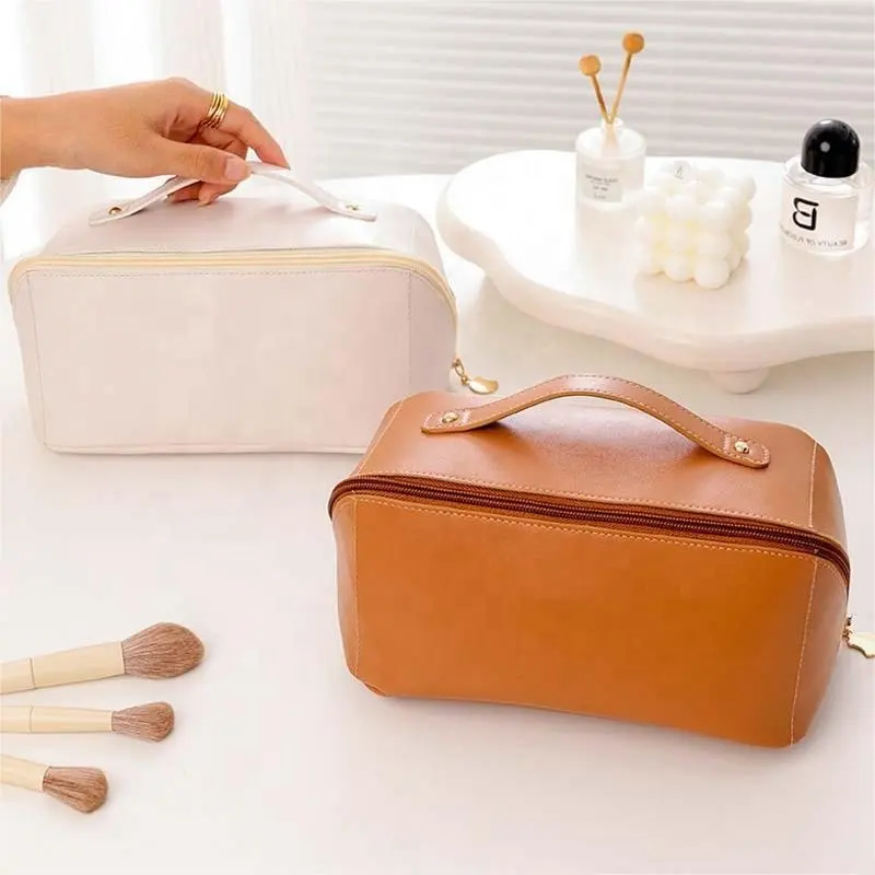 RTS New Arrival Big Capacity Waterproof Travel Toiletry Pouch Soft PU Cosmetic Bag For Women