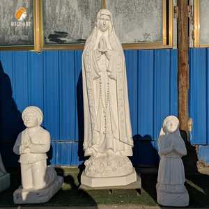 Estatua de Nuestra Señora de Fátima en Mármol, Estilo Religioso MILY, Personalizable, Disponible para la Venta - Product Image 1