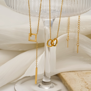 Collier tendance pour femme avec pendentif cœur ajouré plaqué or 18 carats, chaînes de fête géométriques <span class=keywords><strong>en</strong></span> acier inoxydable - Vente <span class=keywords><strong>en</strong></span> gros - Product Image 1